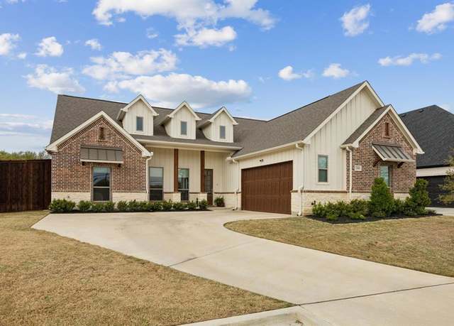 Property at 7309 Smithfield Rd, North Richland Hills, TX 76182, 4 beds, 2.5 baths