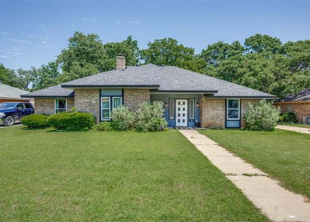 Property at 40 Indian Trl, Hickory Creek, TX 75065, 3 beds, 2 baths