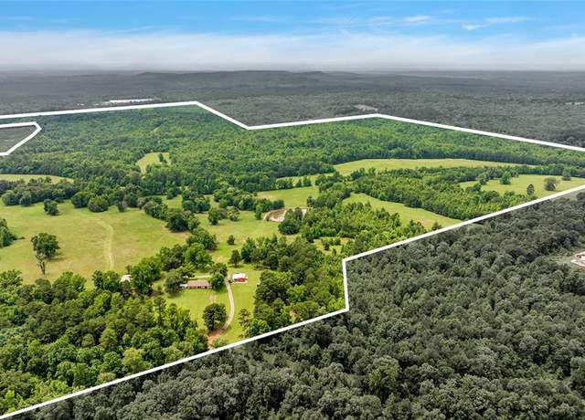 Property at 9822 Nasturtium Rd, Ore City, TX 75683, 3 beds, 2.5 baths