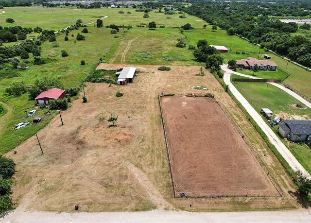 Property at 617 Arrowhead Ln, Burleson, TX 76028