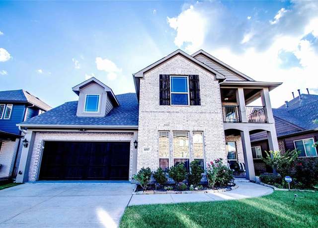 Property at 11517 Falcon Trace Dr, Fort Worth, TX 76244, 4 beds, 3.5 baths