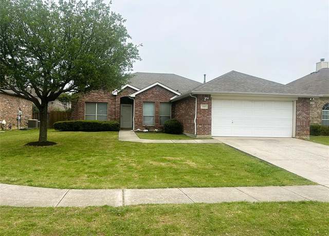 Property at 4303 Grassy Glen Dr, Corinth, TX 76208, 4 beds, 2 baths