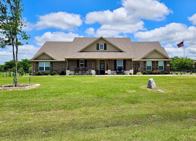 Property at 2212 Hamilton Ln, Nevada, TX 75173, 4 beds, 2 baths