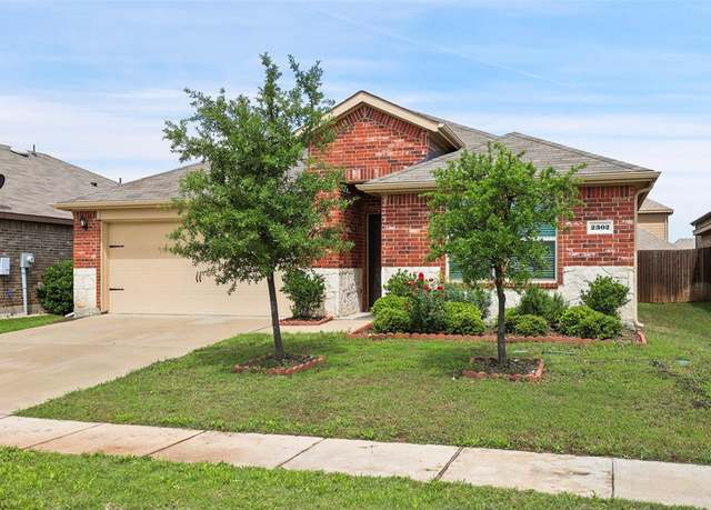 Property at 2302 Torch Lake Dr, Forney, TX 75126, 4 beds, 3 baths