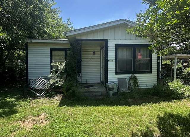 Property at 6029 Graham St, Lake Worth, TX 76135, 2 beds, 1 bath
