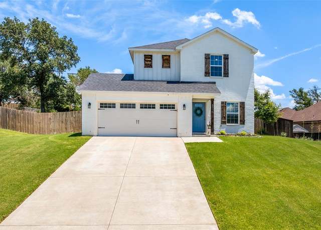 Property at 8916 Holt St, Lakeside, TX 76135, 3 beds, 2.5 baths