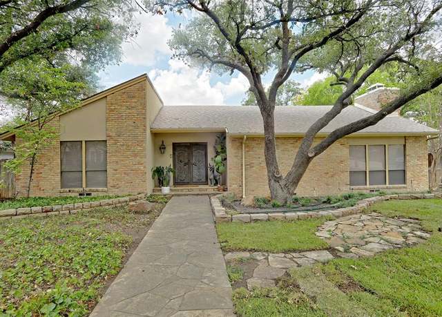 Property at 10695 Pagewood Dr, Dallas, TX 75230, 4 beds, 4.5 baths
