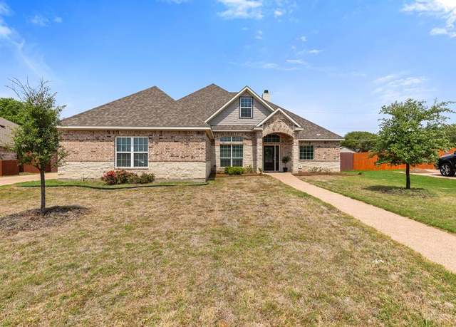 Property at 805 Day Star, Hewitt, TX 76643, 4 beds, 3 baths