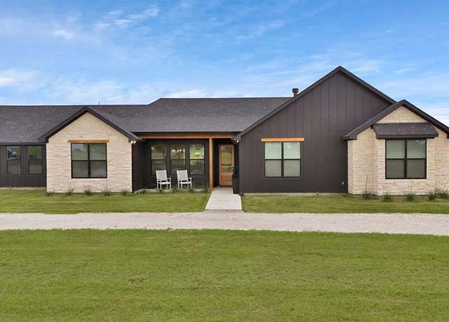 Property at 664 County Road 379, Decatur, TX 76234, 6 beds, 4 baths