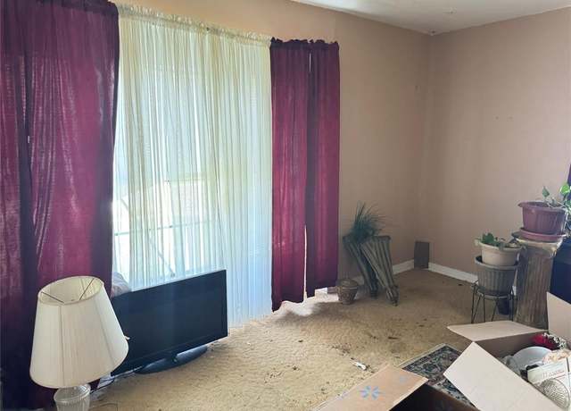 Property at 2414 Marfa Ave, Dallas, TX 75216, 2 beds, 1 bath