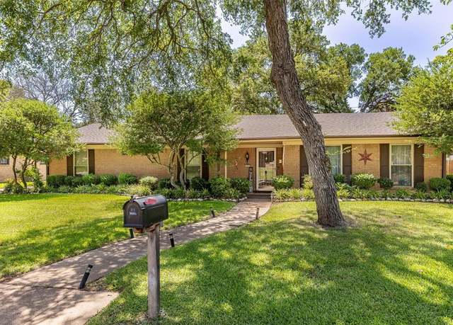 Property at 1820 Jamaica Ln, Sherman, TX 75092, 4 beds, 2 baths