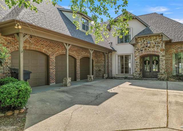 Property at 524 Hunters Run, Bossier City, LA 71111, 5 beds, 3.5 baths