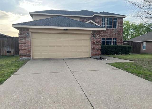 Property at 909 Zoe St, Royse City, TX 75189, 4 beds, 2.5 baths