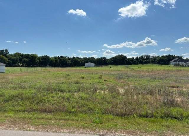 Property at 2004 Glenhollow Dr, Weatherford, TX 76088