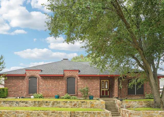 Property at 634 Rickey Canyon Ave, Desoto, TX 75115, 3 beds, 2 baths