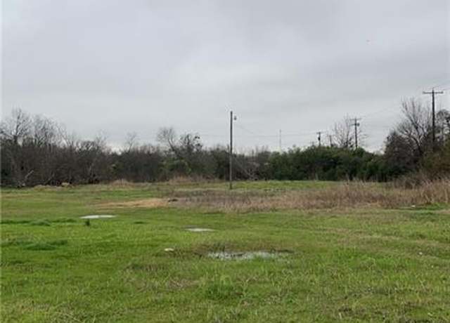 Property at 322 Falls St, Marlin, TX 76661