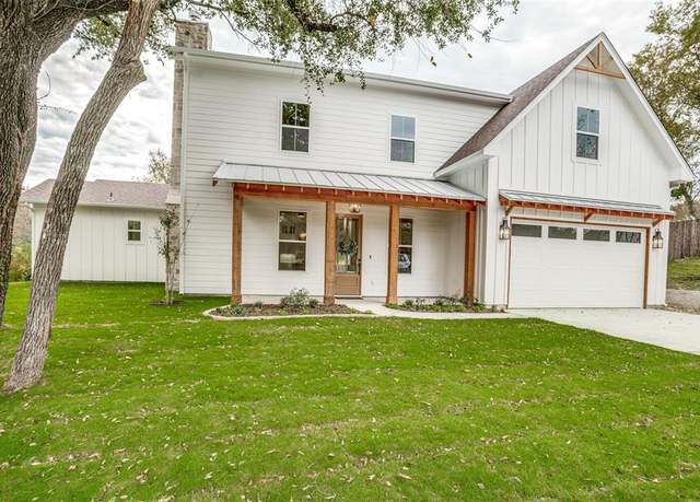 Property at 122 Rachel Rd, Weatherford, TX 76086, 4 beds, 2.5 baths