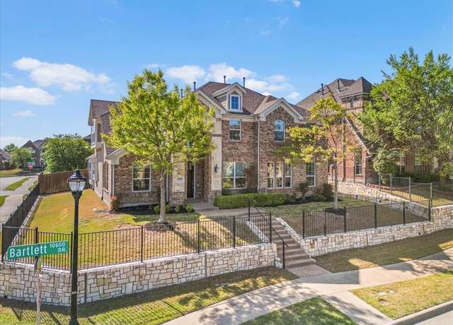 Property at 10681 Bartlett Dr, Frisco, TX 75035, 3 beds, 3.5 baths
