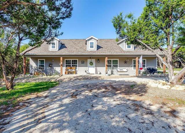 Property at 912 Ridge Dr S, Cleburne, TX 76033, 4 beds, 2 baths