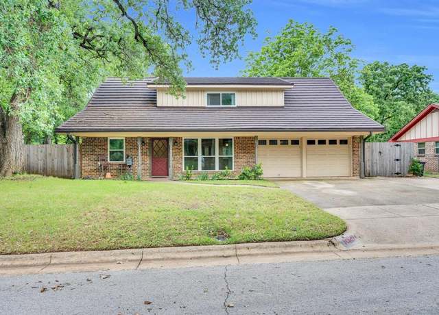 Property at 1821 Signet Dr, Euless, TX 76040, 4 beds, 2 baths