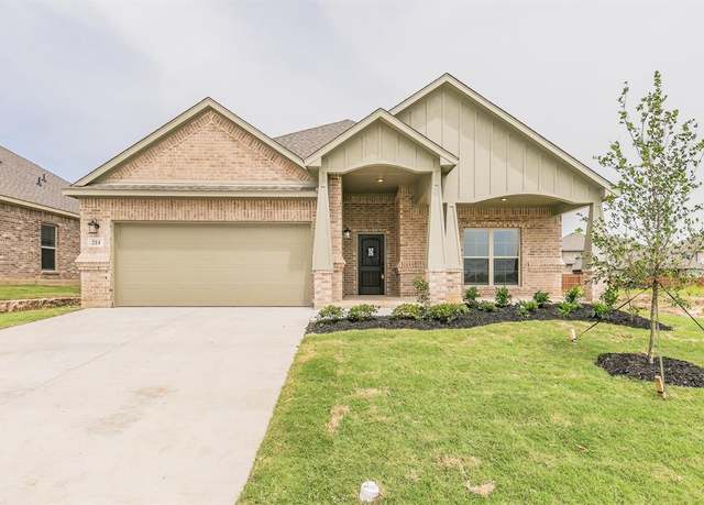 Property at 214 Navajo Trl, Alvarado, TX 76009, 3 beds, 2 baths