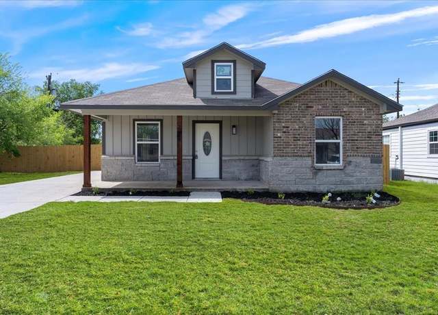 Property at 2648 Berryhill Dr, Fort Worth, TX 76105, 3 beds, 2 baths