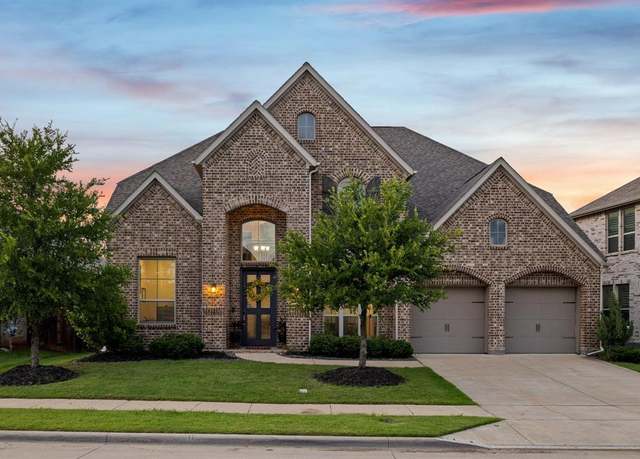 Property at 817 Glen Crossing Dr, Celina, TX 75009, 5 beds, 4.5 baths