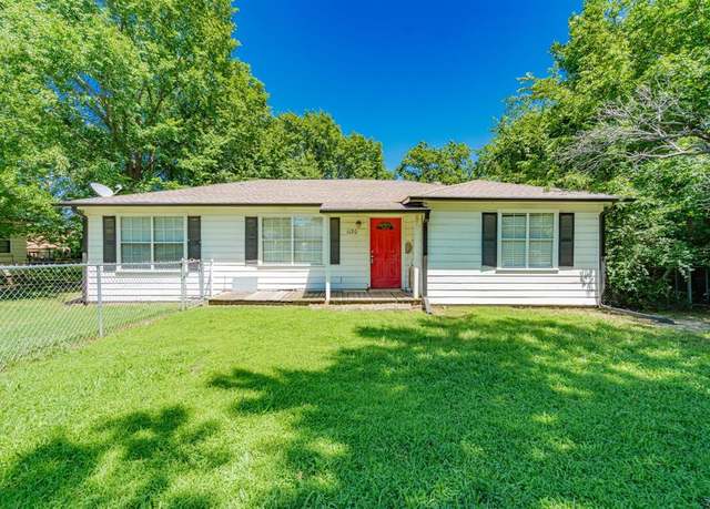 Property at 1120 N 3rd St, Wills Point, TX 75169, 3 beds, 2 baths