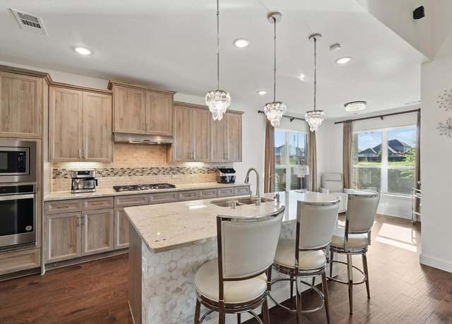 Property at 14329 Home Trl, Fort Worth, TX 76262, 5 beds, 4 baths