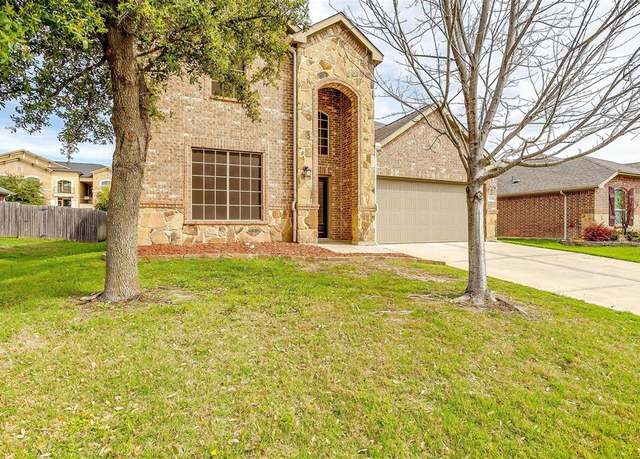 Property at 1320 Shelley Dr, Burleson, TX 76028, 4 beds, 3 baths