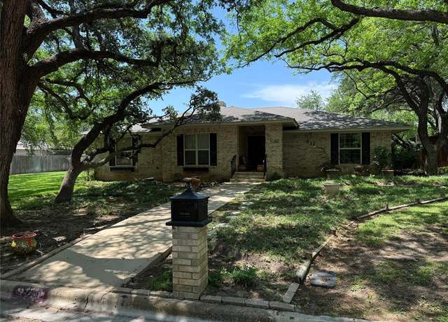 Property at 211 Quail Run, Brownwood, TX 76801, 5 beds, 4 baths