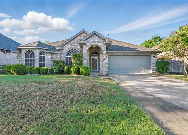 Property at 6728 Dogwood Ln, North Richland Hills, TX 76182, 3 beds, 2 baths