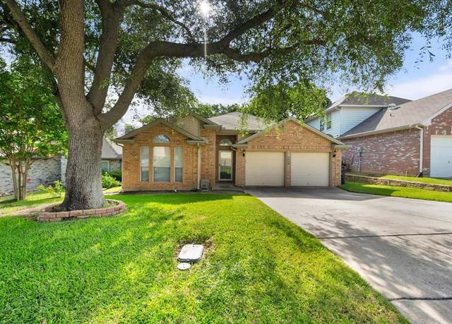 Property at 1459 Arbor Ridge Dr, Fort Worth, TX 76112, 3 beds, 2 baths