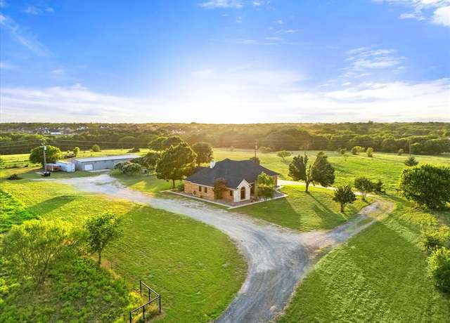Property at 4218 Fm 66, Waxahachie, TX 75167, 4 beds, 3 baths