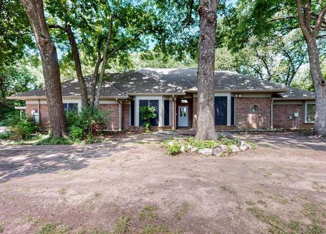 Property at 11208 Mason Dr, Lavon, TX 75166, 3 beds, 3 baths