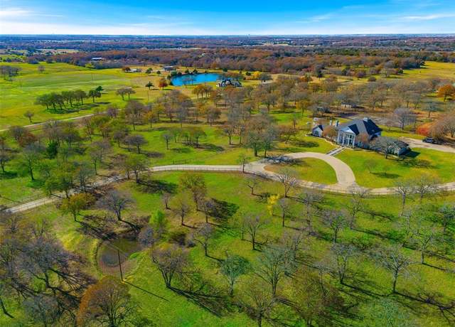 Property at 13913 S Fm 372, Valley View, TX 76272, 5 beds, 4.5 baths