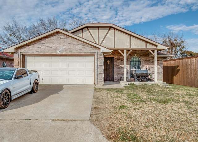 Property at 611 Yarrow Cir, Dallas, TX 75217, 3 beds, 2 baths
