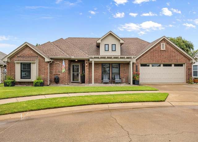Property at 1012 Hayden Ct, Granbury, TX 76048, 2 beds, 2 baths