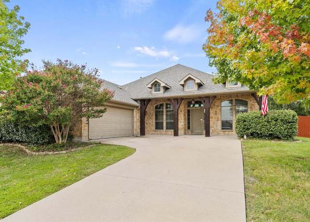 Property at 1221 Live Oak St, Royse City, TX 75189, 4 beds, 2 baths