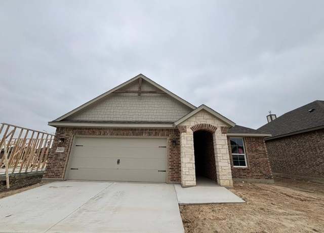 Property at 2005 Kelva Dr, Fort Worth, TX 76052, 4 beds, 2 baths