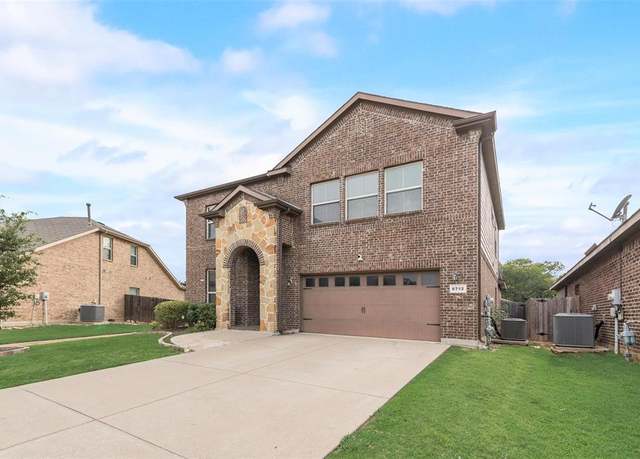Property at 6712 Eliza Dr, Arlington, TX 76001, 4 beds, 3.5 baths