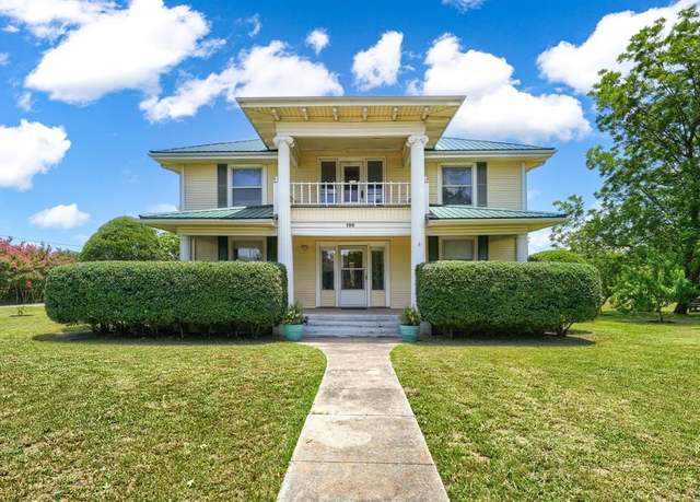 Property at 100 N Jones St, Royse City, TX 75189, 5 beds, 1 bath