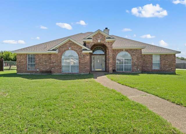 Property at 612 Saratoga Dr, Robinson, TX 76706, 4 beds, 3 baths