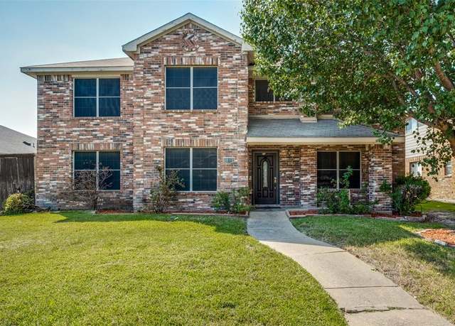 Property at 1810 Cedar Ridge Dr, Mesquite, TX 75181, 5 beds, 2.5 baths