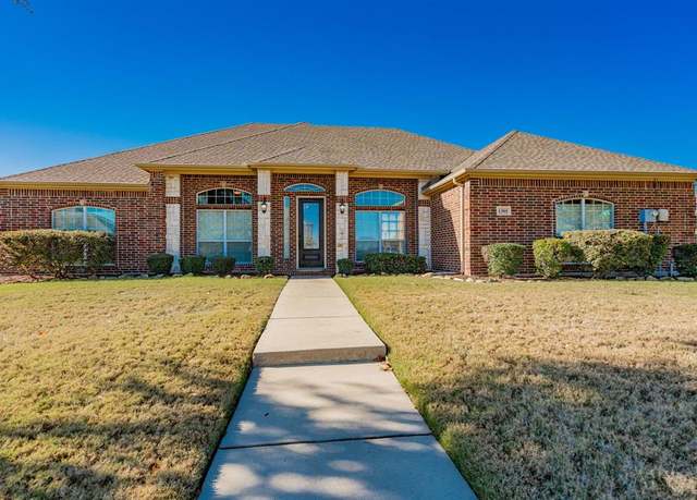 Property at 1301 Stork Way, Forney, TX 75126, 4 beds, 3 baths