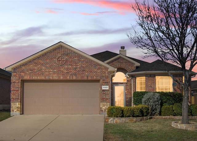 Property at 10901 Emerald Park Ln, Fort Worth, TX 76052, 3 beds, 2 baths