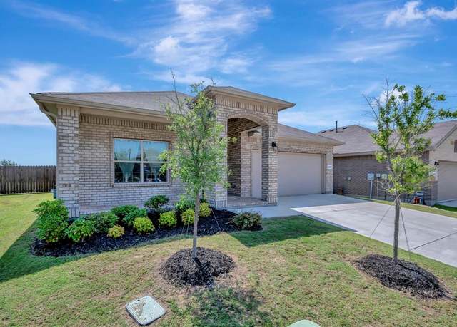 Property at 2305 Waggoner Ranch Dr, Weatherford, TX 76087, 4 beds, 2 baths