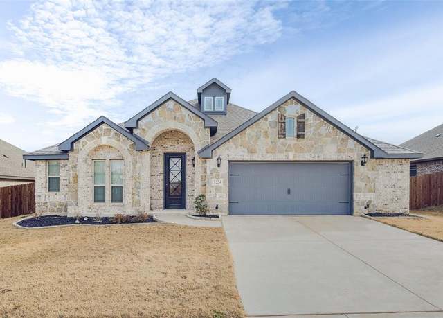 Property at 3224 Rosewood Dr, Glenn Heights, TX 75154, 4 beds, 2 baths
