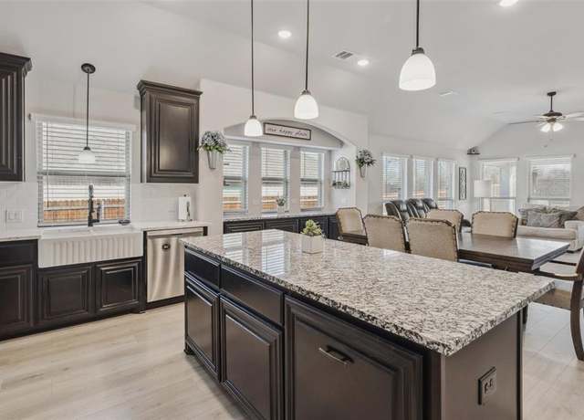 Property at 3224 Rosewood Dr, Glenn Heights, TX 75154, 4 beds, 2 baths