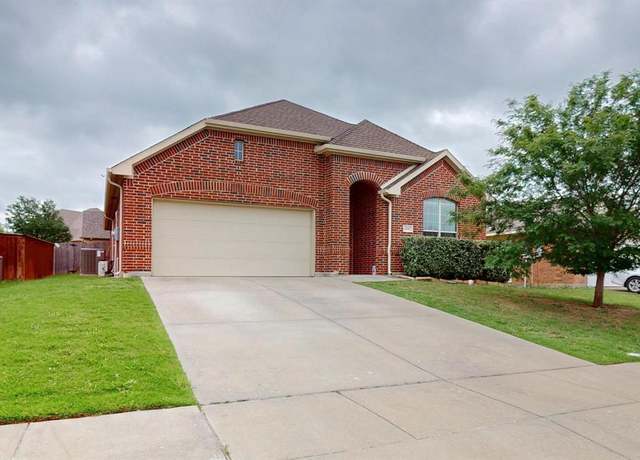 Property at 5012 Spruce St, Krum, TX 76249, 3 beds, 2 baths